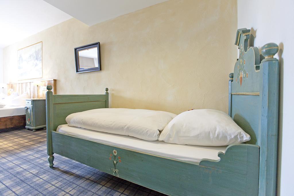Die Post Landgasthof Aufkirchen Berg am Starnberger See Quarto foto